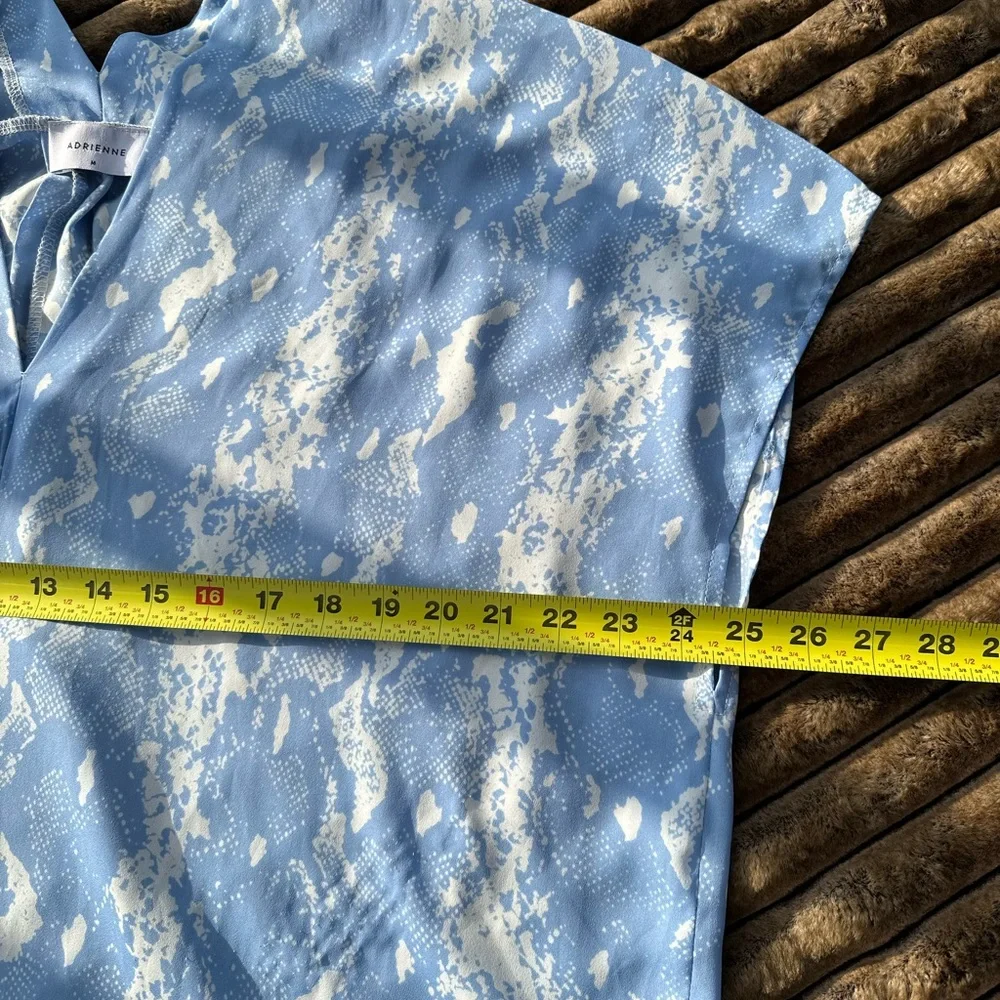 5 for $40 Adrienne top blouse shirt women size medium - Picture 7 of 7